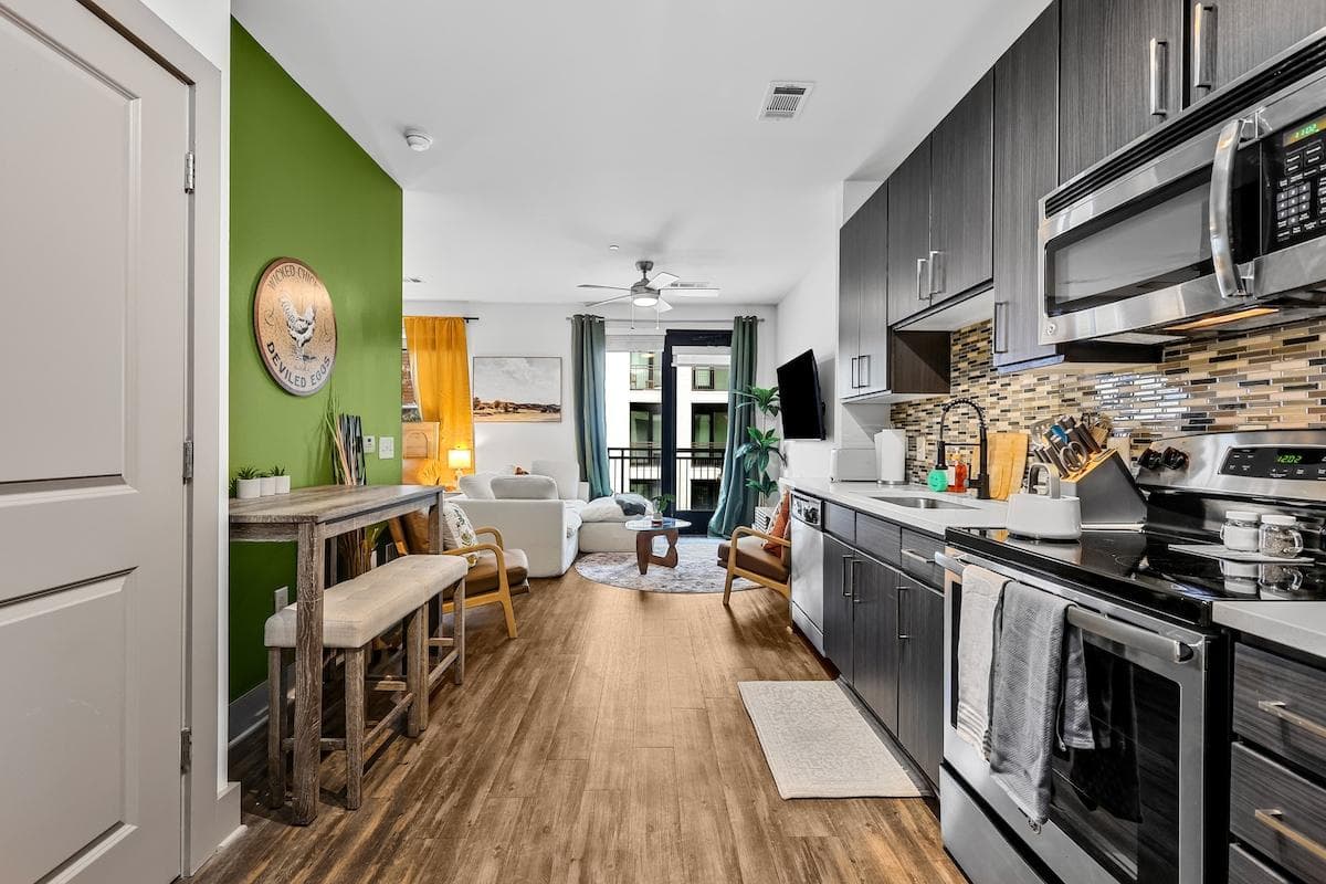 Kitchen/Eating Area.